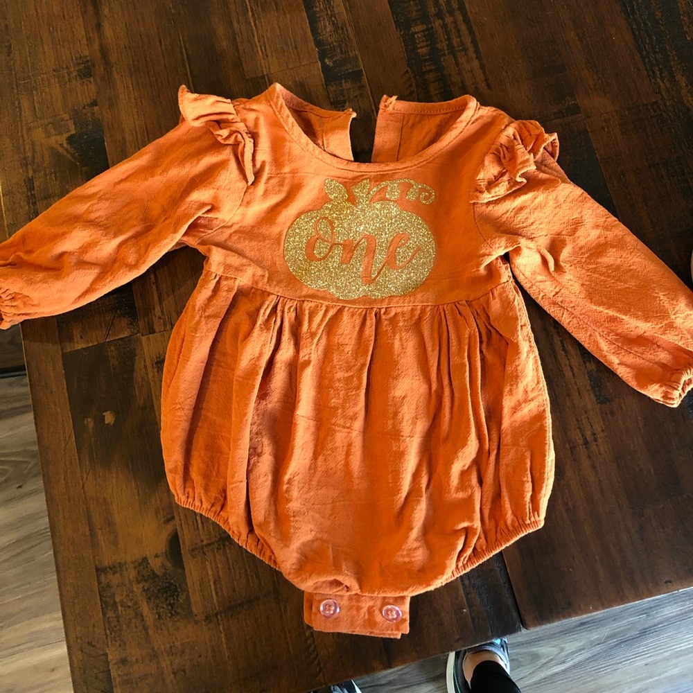 12 month One Pumpkin Outfit